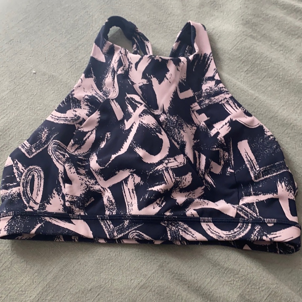 Lululemon sports bra